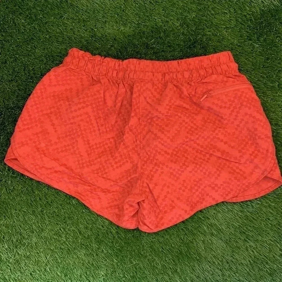 The North Face Women's Class V Shorts in Sunbaked Red Chevron Size Medium - Picture 6 of 6